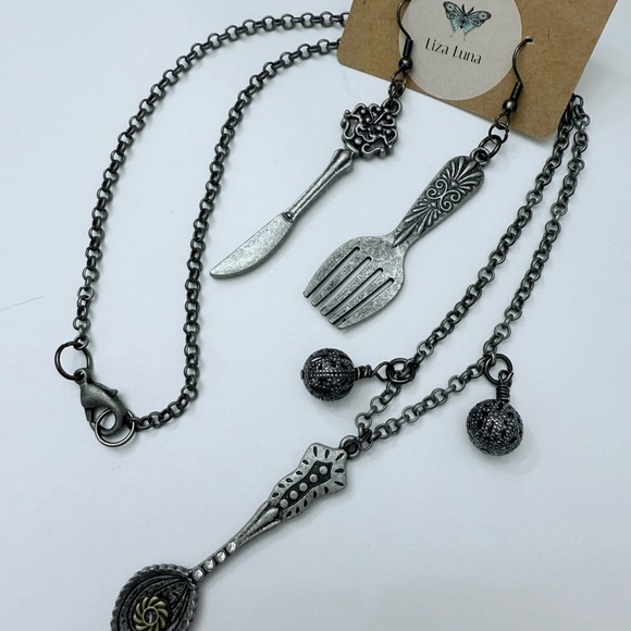 “Liza Luna Handmade” Pewter Finish Utensil Jewelry Set - Picture 2 of 8